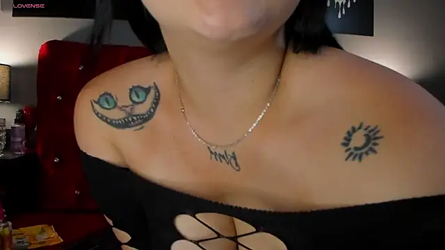 Emily Reyna online show from 7, 10, 2025