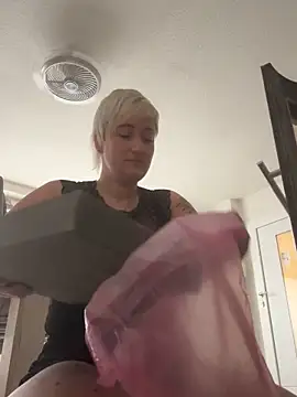 Rozendefotz online show from 7, 10, 2025