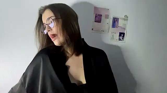 HoneyMist online show from 16, 9, 2025