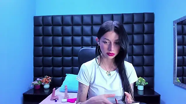 Snapshot of Dulce_Miaa_ chatting on 25, 2, 2026 Dulce Miaa online show from 25, 2, 2026