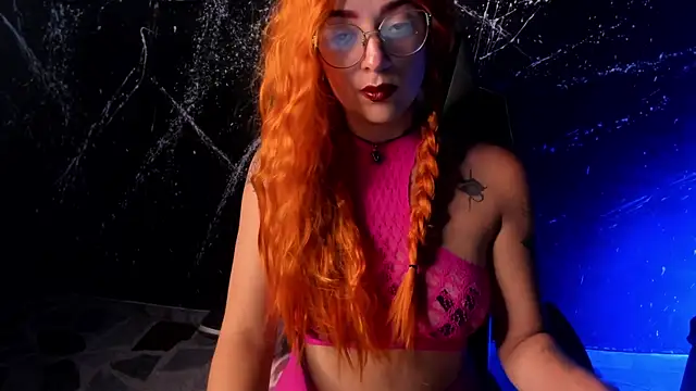 RoxanneStorm  online show from 11, 5, 2026