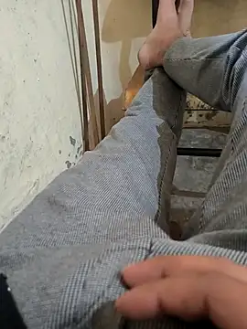 bigdick lickingexpert08 online show from 28, 10, 2025