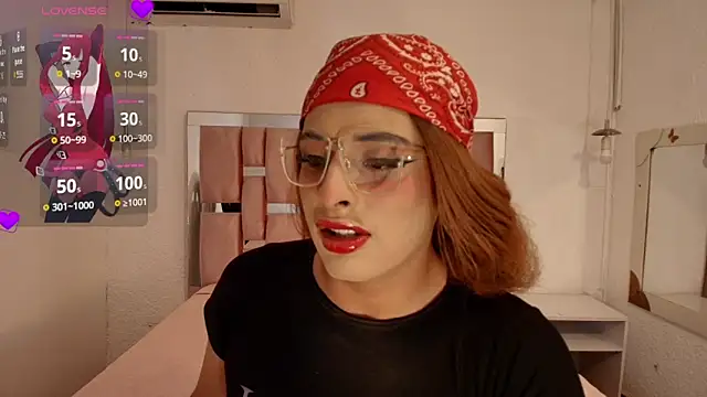 Snapshot of sweet_Elizabeth chatting on 10, 9, 2025 sweet Elizabeth online show from 10, 9, 2025