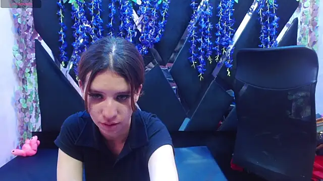 Snapshot of Gigi_Glase chatting on 16, 9, 2025 Gigi Glase online show from 16, 9, 2025