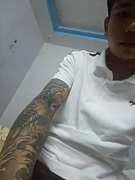 Snapshot of Vuducanh1997 chatting on 8, 10, 2025 Vuducanh1997 online show from 8, 10, 2025