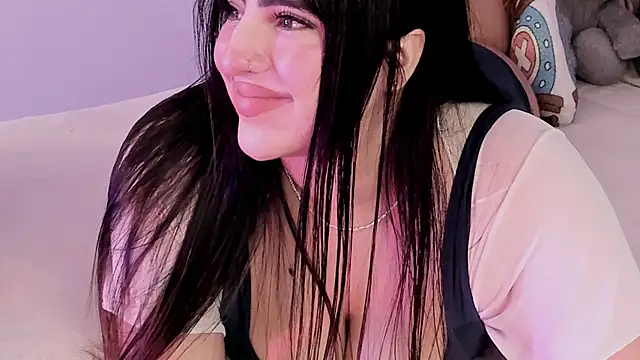 Snapshot of Camila_Matinez_ chatting on 17, 10, 2025 Camila Matinez  online show from 17, 10, 2025