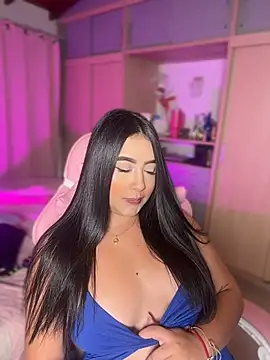 Emiily Moore1 online show from 23, 5, 2026