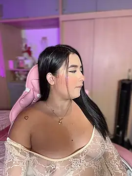 Emiily Moore1 online show from 26, 6, 2026