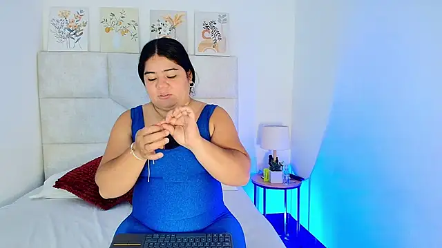 Snapshot of elizawiliamst chatting on 20, 5, 2026 elizawiliamst online show from 20, 5, 2026