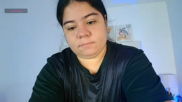 Snapshot of elizawiliamst chatting on 5, 7, 2026 elizawiliamst online show from 5, 7, 2026