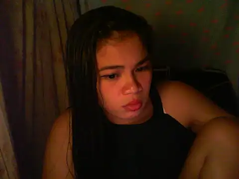 Snapshot of Zachariah_05 chatting on 3, 10, 2025 Zachariah 05 online show from 3, 10, 2025