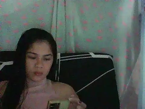 Snapshot of Zachariah_05 chatting on 8, 10, 2025 Zachariah 05 online show from 8, 10, 2025