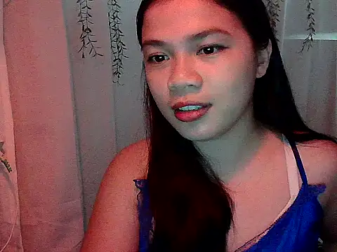 Snapshot of Zachariah_05 chatting on 14, 11, 2025 Zachariah 05 online show from 14, 11, 2025