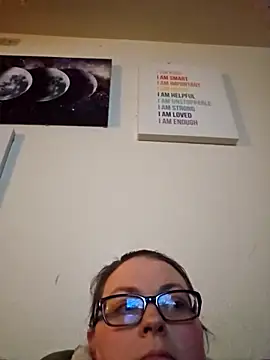 Yamiko42 online show from 23, 2, 2026