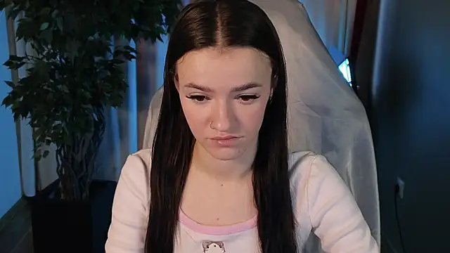 E l i z e  online show from 17, 10, 2025