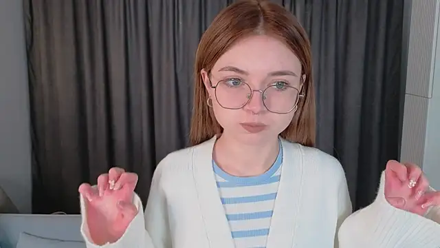 Snapshot of Susan_Gardner chatting on 3, 10, 2025 Susan Gardner online show from 3, 10, 2025