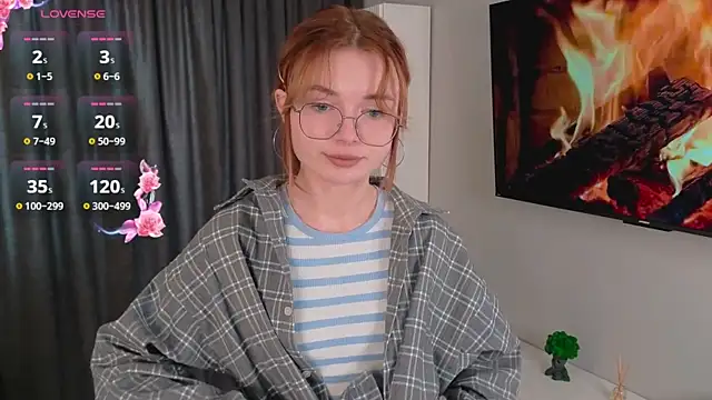 Snapshot of Susan_Gardner chatting on 17, 10, 2025 Susan Gardner online show from 17, 10, 2025