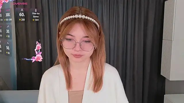 Snapshot of Susan_Gardner chatting on 19, 10, 2025 Susan Gardner online show from 19, 10, 2025