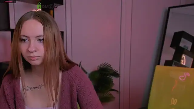 mila glow1 online show from 3, 10, 2025