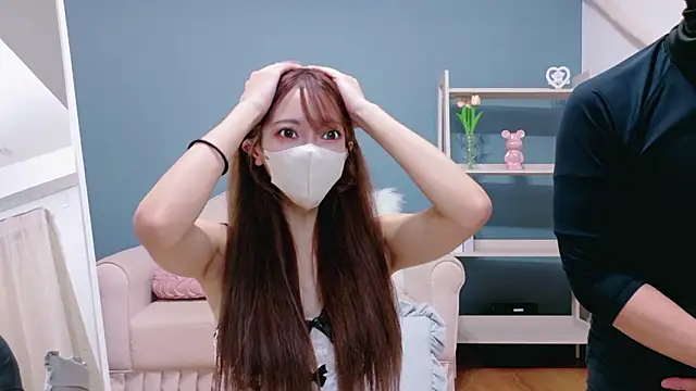 RIRI-style online show from 8, 11, 2025