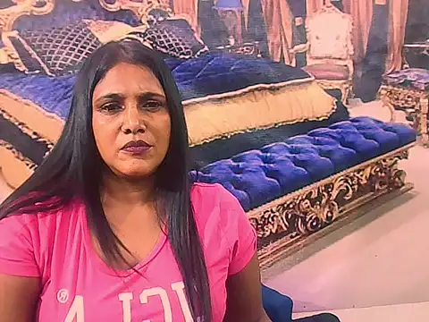 Snapshot of IndianSexyLady4u chatting on 19, 12, 2025 IndianSexyLady4u online show from 19, 12, 2025