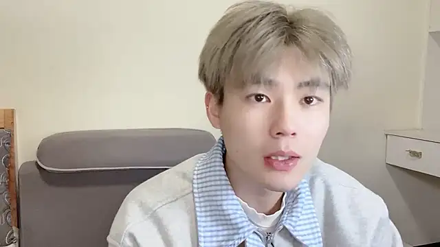 Snapshot of xiaoyang5200 chatting on 18, 1, 2026 xiaoyang5200 online show from 18, 1, 2026