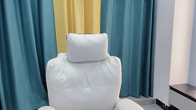 Snapshot of xiaoyang5200 chatting on 18, 3, 2026 xiaoyang5200 online show from 18, 3, 2026