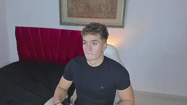 Snapshot of paull_george chatting on 2, 2, 2026 paull george online show from 2, 2, 2026