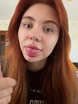 LunaMillie online show from 16, 5, 2026