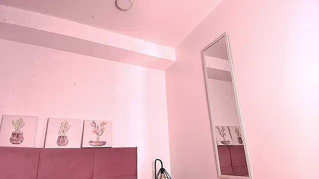 CamiilaGlow online show from 24, 9, 2025