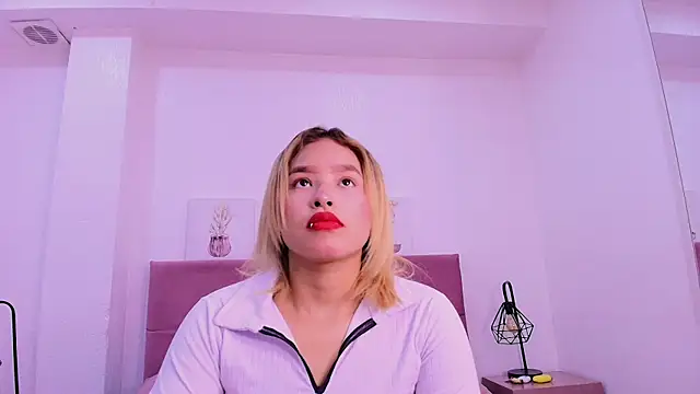 CamiilaGlow online show from 1, 10, 2025