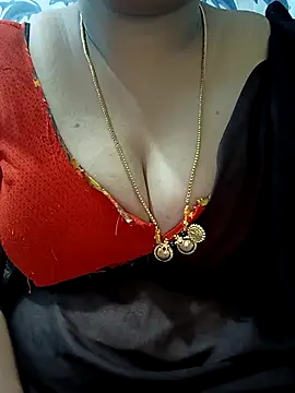 Snapshot of Geetha227 chatting on 24, 4, 2026 Geetha227 online show from 24, 4, 2026