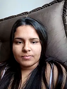 Snapshot of lauramartins7 chatting on 17, 10, 2025 lauramartins7 online show from 17, 10, 2025