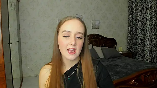 SabrinaCandi online show from 8, 11, 2025