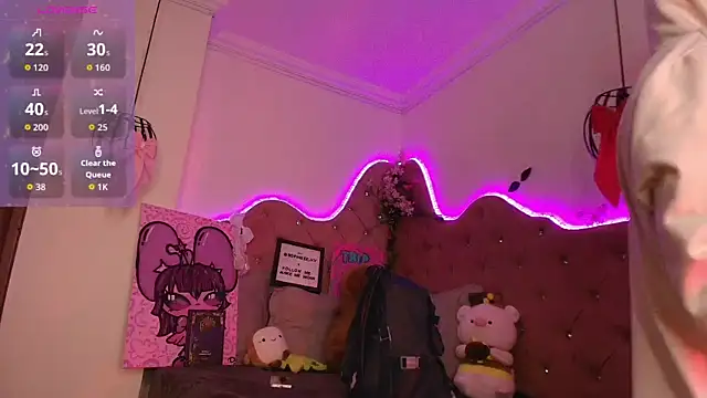 Snapshot of sophiievv chatting on 9, 11, 2025 sophiievv online show from 9, 11, 2025