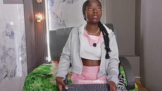 Snapshot of katia_green1 chatting on 11, 1, 2026 katia green1 online show from 11, 1, 2026