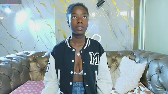 Snapshot of katia_green1 chatting on 8, 2, 2026 katia green1 online show from 8, 2, 2026