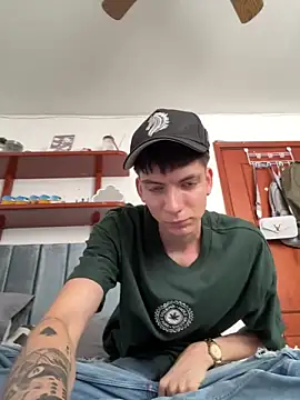 Snapshot of Luck__090 chatting on 15, 9, 2025 Luck 090 online show from 15, 9, 2025