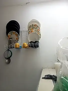 MackMacKenzie online show from 18, 10, 2025