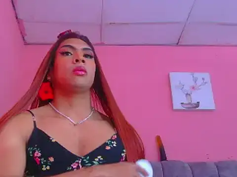 Snapshot of Coral_Santana_x chatting on 12, 9, 2025 Coral Santana x online show from 12, 9, 2025