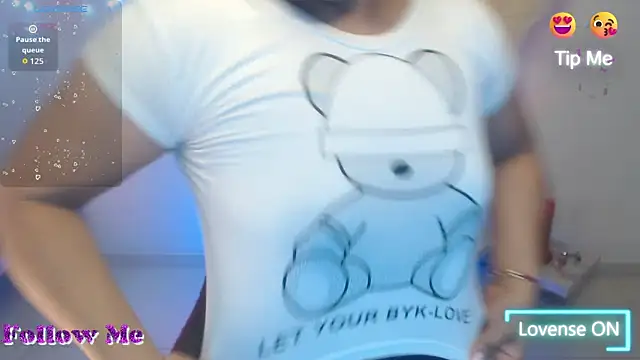 Snapshot of miyu_charlotte chatting on 14, 10, 2025 miyu charlotte online show from 14, 10, 2025