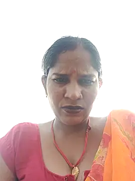 Snapshot of Hot_Seema83 chatting on 29, 9, 2025 Hot Seema83 online show from 29, 9, 2025