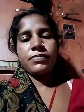 Snapshot of Hot_Seema83 chatting on 8, 10, 2025 Hot Seema83 online show from 8, 10, 2025