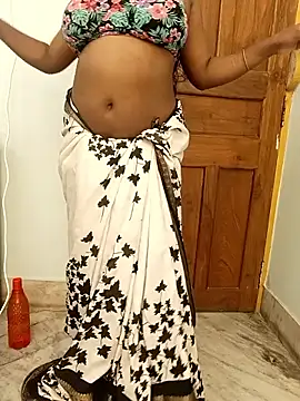 Snapshot of Swaalina chatting on 22, 9, 2025 Swaalina online show from 22, 9, 2025