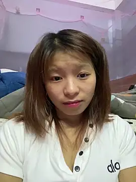 Snapshot of Mai_bb chatting on 1, 10, 2025 Mai bb online show from 1, 10, 2025