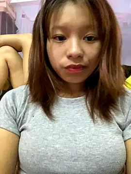 Snapshot of Mai_bb chatting on 3, 10, 2025 Mai bb online show from 3, 10, 2025