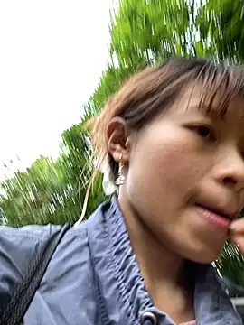 Snapshot of Mai_bb chatting on 30, 10, 2025 Mai bb online show from 30, 10, 2025