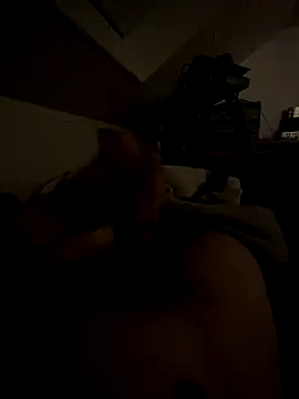 Snapshot of eltet12 chatting on 16, 9, 2025 eltet12 online show from 16, 9, 2025