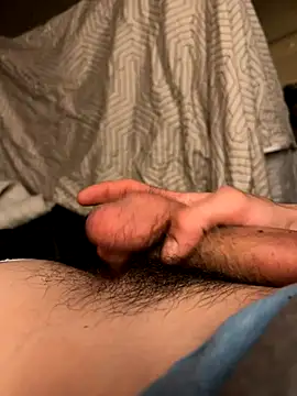 Snapshot of eltet12 chatting on 28, 10, 2025 eltet12 online show from 28, 10, 2025