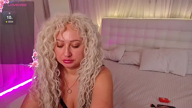 Lilit 1Love online show from 18, 12, 2025